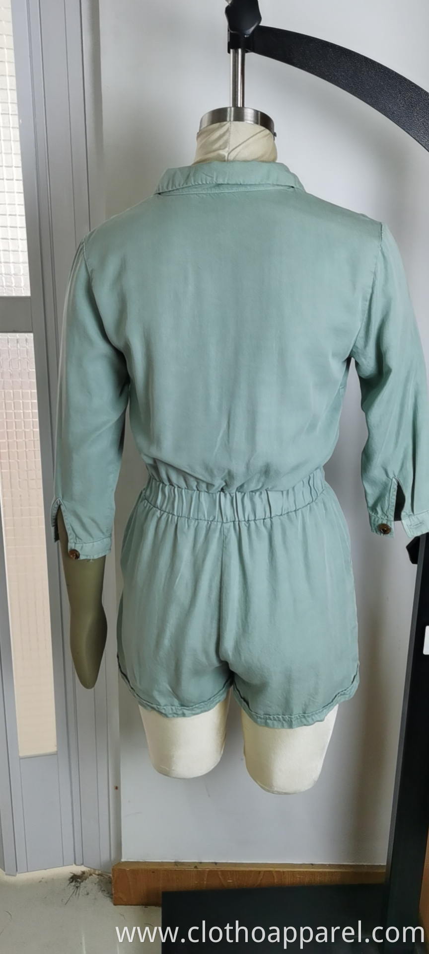 Wholesale Women's Green Button Waist V-Neck Jumpsuit